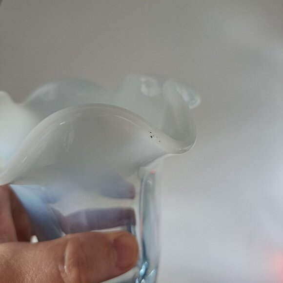 Duncan Miller Glass Canterbury Opalescent Blue Ruffled Rim Vase - Picture 7 of 14